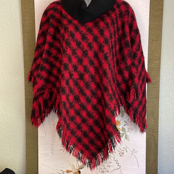 Sweater Poncho Talbots black red acrylic wool blend SIZE Small - Picture 6 of 6